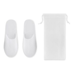 Hotel slippers with logo FLIP FLAP Hotel gadget with pair of polyester hotel slippers. Presented in a non woven pouch. EUR size 44 - 45. Depending on the surface we can use embroidery, engraving, 360° imprint or screen print. Magnus Business Gifts anticipated on what society expects today: focus on corporate social responsibility. Combined with our top service, if required, without extra service for low budget solutions. Magnus Business Gifts is your partner for merchandising, gadgets or unique business gifts since 1967. Certified with Ecovadis gold 2022!
