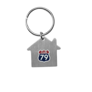 Gadget with logo Key ring HEIM House shaped key ring with logo, in brushed finish metal. Available color: Matt Silver Dimensions: 6,5X3,9X0,3 CM Width: 3.9 cm Length: 6.5 cm Height: 0.3 cm Volume: 0.09 cdm3 Gross Weight: 0.018 kg Net Weight: 0.009 kg Magnus Business Gifts is your partner for merchandising, gadgets or unique business gifts since 1967. Certified with Ecovadis gold!
