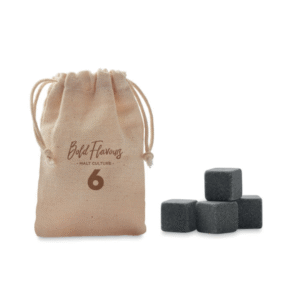 Gadget with logo Ice cubes ROCKS Set of 4 reusable stone ice cubes in handy storage cotton draw cord pouch. Dimensions: 8,5X2X11CM Width: 2 cm Length: 8.5 cm Height: 11 cm Volume: 0.121 cdm3 Gross Weight: 0.099 kg Net Weight: 0.091 kg Magnus Business Gifts is your partner for merchandising, gadgets or unique business gifts since 1967. Certified with Ecovadis gold!