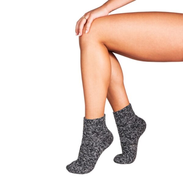 Ankle wool socks with logo Ankle wool socks with logo have excellent temperature regulating qualities and are highly breathable. Due to the unique elasticity of our wool, these socks will never feel tight, and does it not intervene with your blood circulation. Your feet stay comfortable and pleasantly warm during the night so that you can enjoy an undisturbed, and well-earned, night’s sleep. Available in sizes 34-46.  100% itch free wear comfort! Knitted from 60% high-quality sheep wool from New Zealand and 40% elastic Polyamide. Magnus Business Gifts is your partner for merchandising, gadgets or unique business gifts since 1967. Certified with Ecovadis gold 2022!