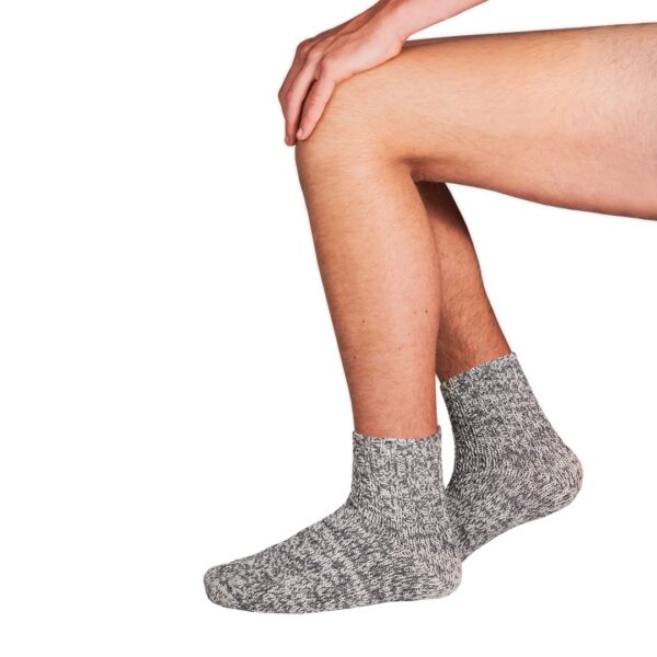 Ankle wool socks with logo Ankle wool socks with logo have excellent temperature regulating qualities and are highly breathable. Due to the unique elasticity of our wool, these socks will never feel tight, and does it not intervene with your blood circulation. Your feet stay comfortable and pleasantly warm during the night so that you can enjoy an undisturbed, and well-earned, night’s sleep. Available in sizes 34-46.  100% itch free wear comfort! Knitted from 60% high-quality sheep wool from New Zealand and 40% elastic Polyamide. Magnus Business Gifts is your partner for merchandising, gadgets or unique business gifts since 1967. Certified with Ecovadis gold 2022!