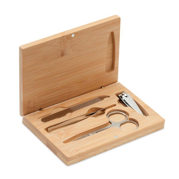 Manicure nail tool set