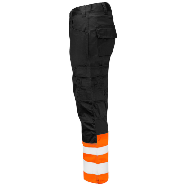 Projob Trousers with logo Trousers with great flexibility. Stretch insert in the crotch. Back pockets with flap and velcro closure Reinforced ruler pocket and spacious pockets for tools and knife button. D-ring for badge holder. Available color: Orange/ Black, Yellow/ Black, Yellow/ Navy Material 1: 65% polyester, 35% cotton - 245 g/m2 Material 2: 80% polyester, 20% cotton Material 3: 90% polyamide, 10% elastane Magnus Business Gifts is your partner for merchandising, gadgets or unique business gifts since 1967. Certified with Ecovadis gold!